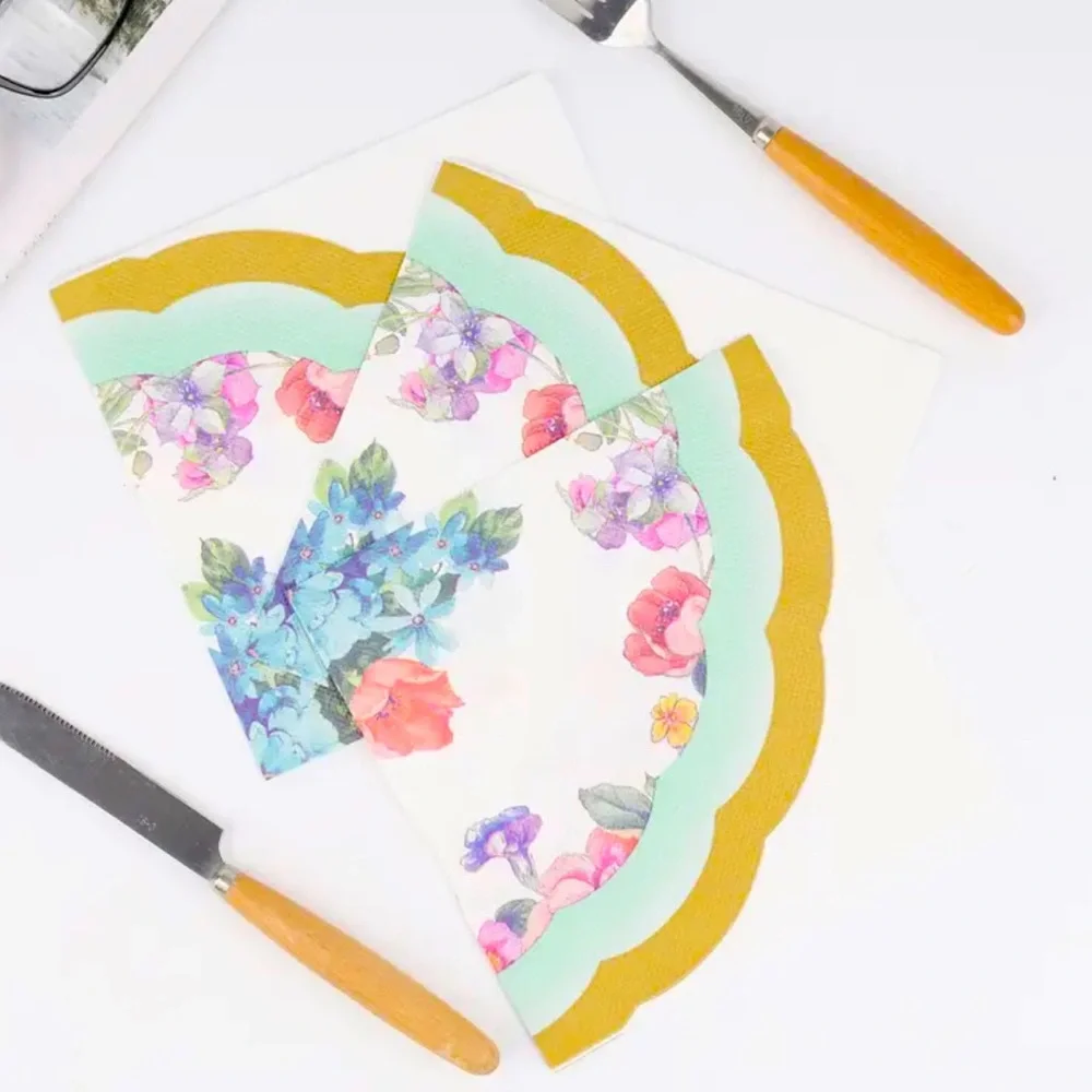 Floral Scalloped Edge Party Luncheon Paper Napkins, 20 ct